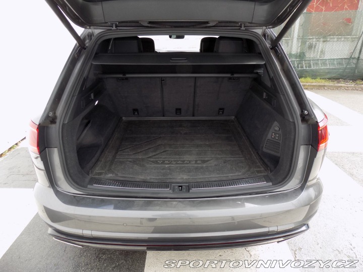 Volkswagen Ostatní modely Touareg 3.0TDI/R-Line/4x4/AT/Matr 2018