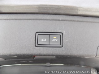 Volkswagen Ostatní modely Touareg 3.0TDI/R-Line/4x4/AT/Matr 2018