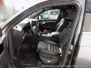 Volkswagen Ostatní modely Touareg 3.0TDI/R-Line/4x4/AT/Matr 2018