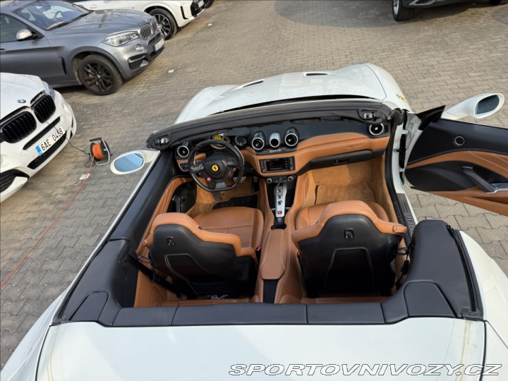 Ferrari California T 3,9 V8 412 kW 2017