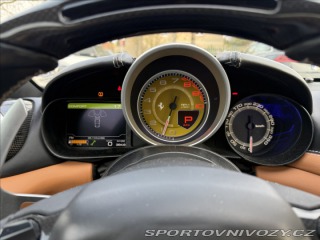 Ferrari California T 3,9 V8 412 kW 2017