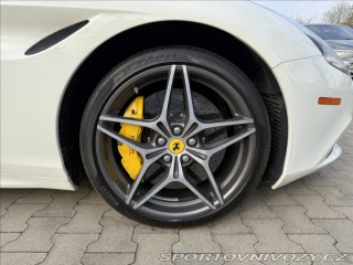 Ferrari California T 3,9 V8 412 kW 2017