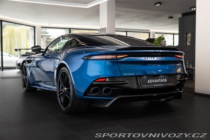 Aston Martin DBS 2023