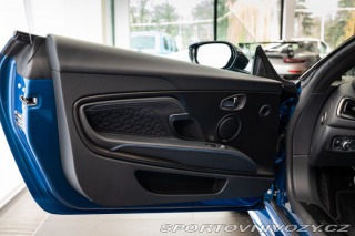 Aston Martin DBS 2023