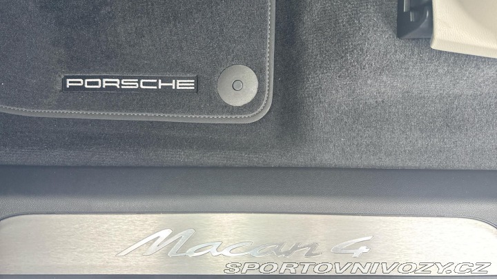 Porsche Macan 4 2025