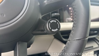 Porsche Macan 4 2025