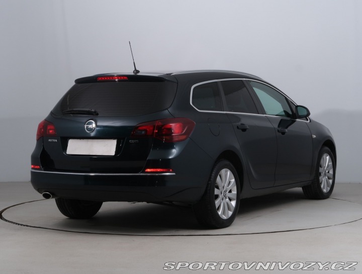 Opel Astra 2.0 CDTI 2014