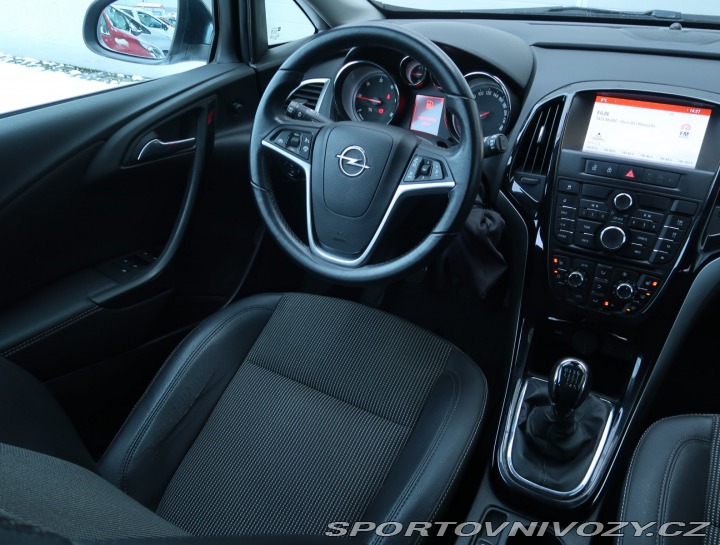 Opel Astra 2.0 CDTI 2014
