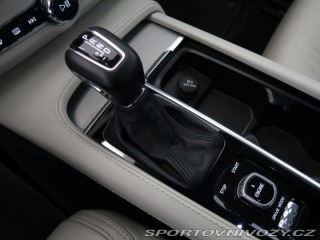 Volvo V90 D5 AWD 2017