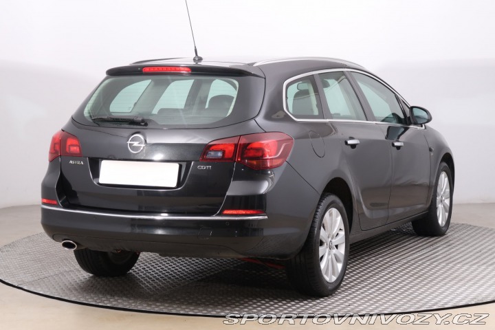 Opel Astra 2.0 CDTI 2012