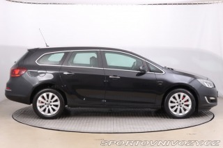Opel Astra 2.0 CDTI 2012