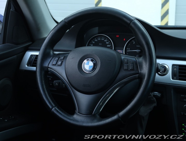 BMW 3 320 d 2010