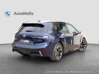 BMW iX xDrive60 1800