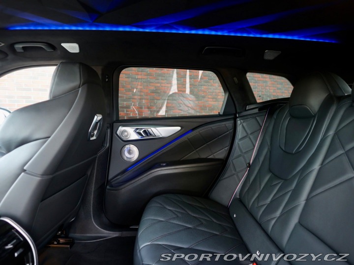 BMW XM 4.4 V8 ehybrid 480 KW, A 2023