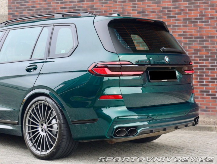 BMW X7 ALPINA XB7 4.4 V8 Skylou 2023
