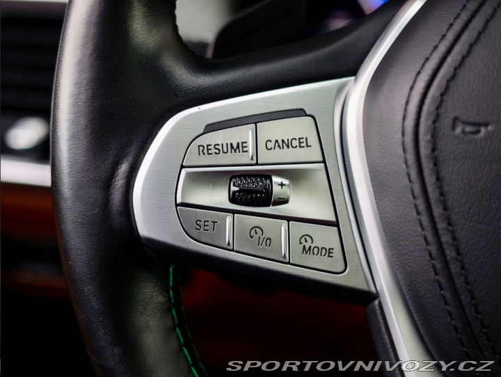 BMW X7 ALPINA XB7 4.4 V8 Skylou 2023