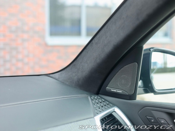 BMW X7 ALPINA XB7 4.4 V8 Skylou 2023