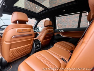 BMW X7 ALPINA XB7 4.4 V8 Skylou 2023