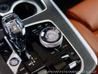 BMW X7 ALPINA XB7 4.4 V8 Skylou 2023