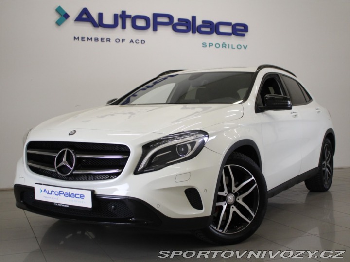 Mercedes-Benz Ostatní modely GLA 2,0 250 4Matic H/K PAMĚŤ 2016
