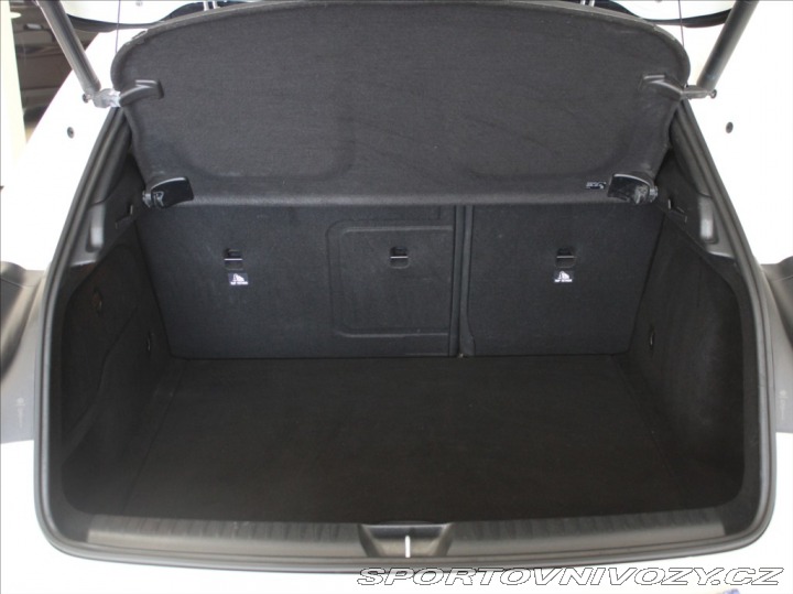 Mercedes-Benz Ostatní modely GLA 2,0 250 4Matic H/K PAMĚŤ 2016