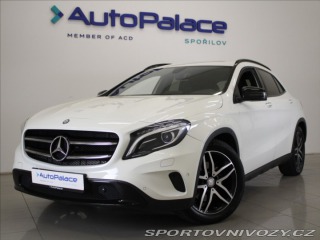 Mercedes-Benz Ostatní modely GLA 2,0 250 4Matic H/K PAMĚŤ 2016