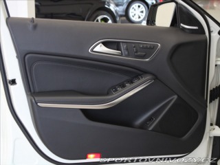 Mercedes-Benz Ostatní modely GLA 2,0 250 4Matic H/K PAMĚŤ 2016