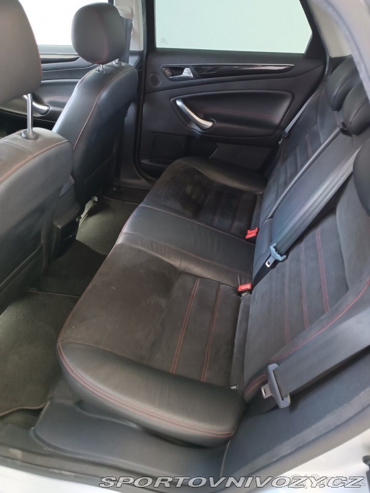 Ford Ostatní modely Mondeo 2,2   TDCi Titanium X 2011