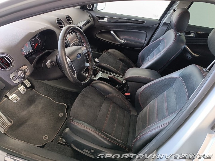Ford Ostatní modely Mondeo 2,2   TDCi Titanium X 2011