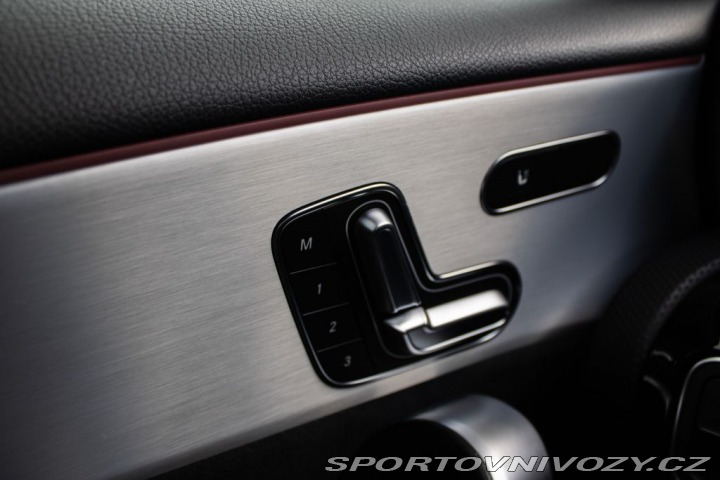 Mercedes-Benz A  1800