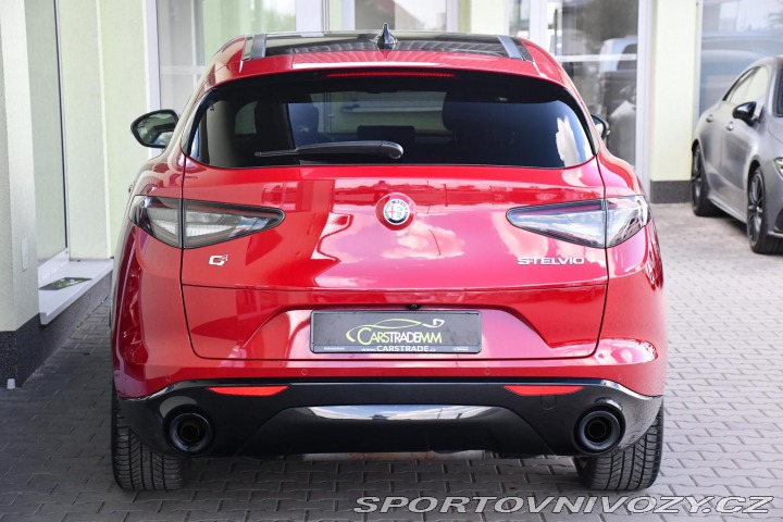 Alfa Romeo Stelvio 2.0TURBO 206kW VELOCE Zad 2024