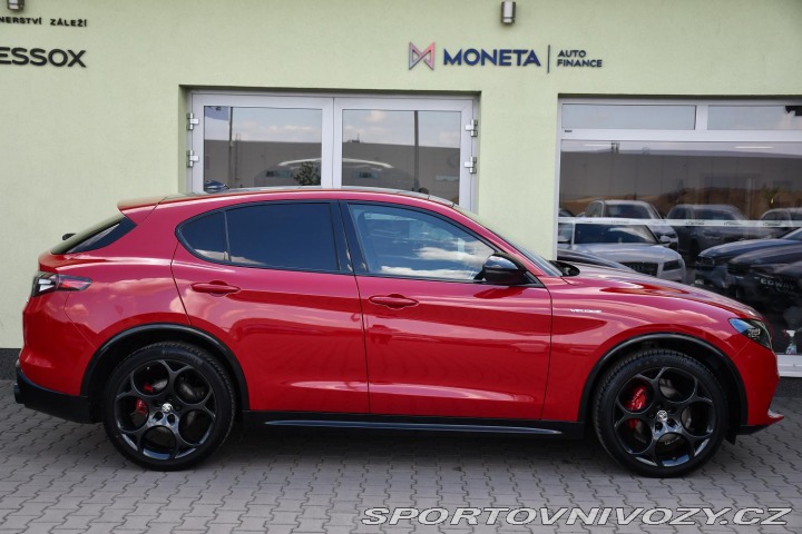 Alfa Romeo Stelvio 2.0TURBO 206kW VELOCE Zad 2024