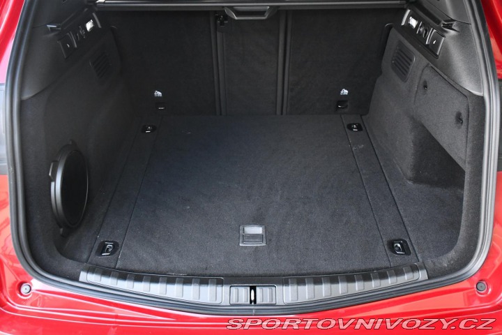 Alfa Romeo Stelvio 2.0TURBO 206kW VELOCE Zad 2024