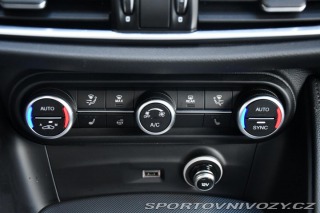 Alfa Romeo Stelvio 2.0TURBO 206kW VELOCE Zad 2024