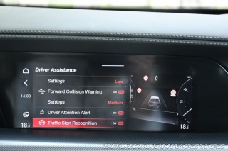 Alfa Romeo Stelvio 2.0TURBO 206kW VELOCE Zad 2024