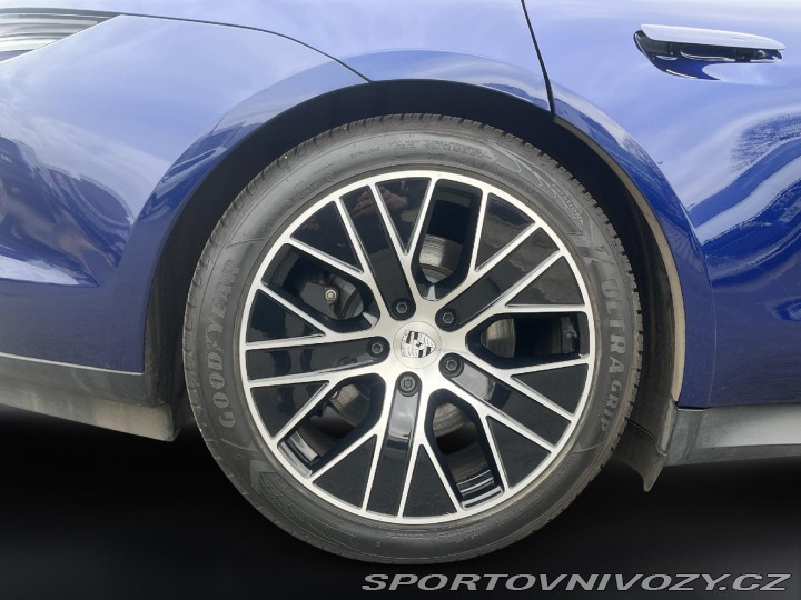 Porsche Taycan Sport Turismo 2025