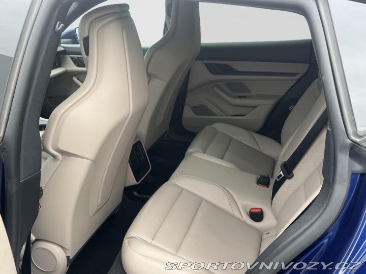 Porsche Taycan Sport Turismo 2025