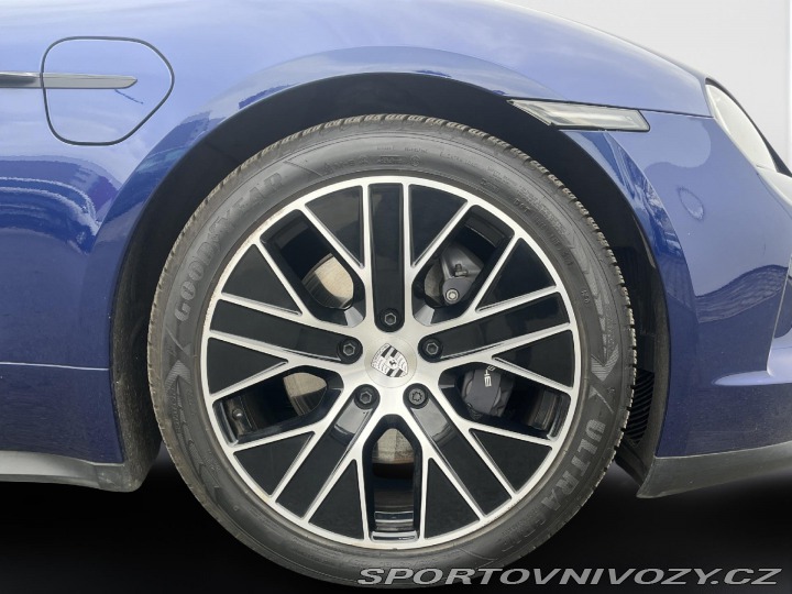 Porsche Taycan Sport Turismo 2025
