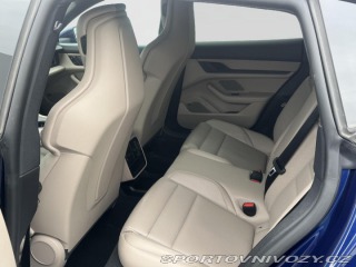 Porsche Taycan Sport Turismo 2025