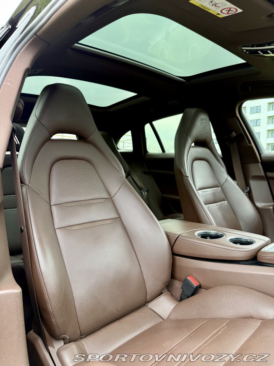 Porsche Panamera 4S Sport Turismo 2018