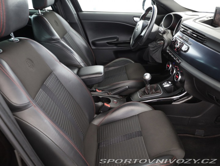 Alfa Romeo Giulietta 1.75 TBi 2011