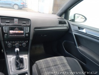 Volkswagen Golf 2.0 TDI GTD 2015