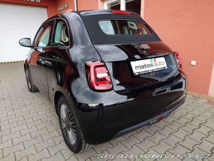 Fiat 500 500e Cabrio 87 kW REZERVA 2022