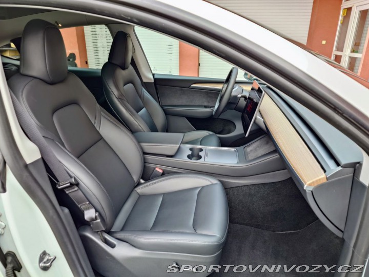 Tesla Model Y L.Range Dual Motor REZERV 2022