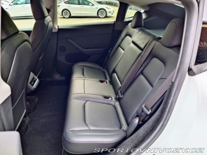 Tesla Model Y Long Range Dual Motor 378 2022