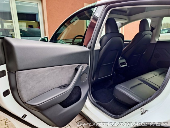 Tesla Model Y L.Range Dual Motor REZERV 2022