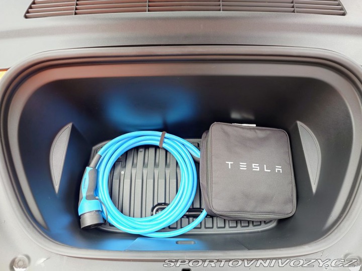Tesla Model Y L.Range Dual Motor REZERV 2022