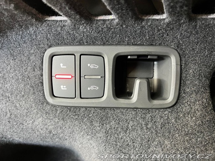 Audi SQ8 TFSI QUATTRO, MASÁŽE, VZD 2023