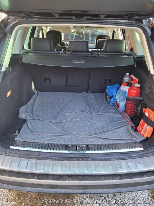 Volkswagen Ostatní modely Touareg 3,0   TDi V6 193kw 4M R-L 2015