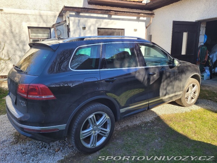 Volkswagen Ostatní modely Touareg 3,0   TDi V6 193kw 4M R-L 2015